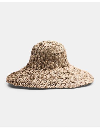 Shack Raw Palm Straw Natural des créatures d'habitude